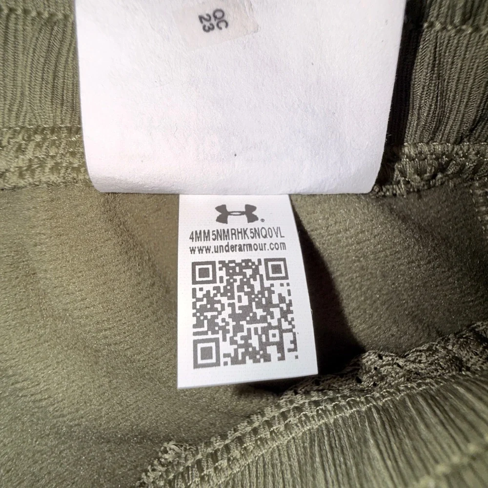 Under Armour Sportstyle Tricot Jogger Mens Small Green NEW 1290261-390 Pants